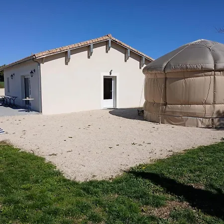 O2 Yourtes Holiday home *
